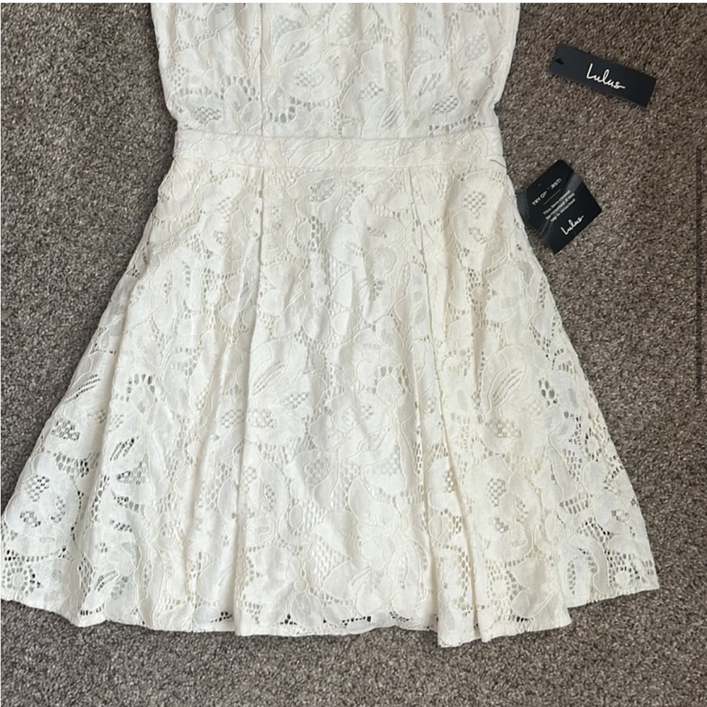 Lulu's White Sleeveless Halter Fit and Flare Dress NWT - Picture 5 of 9